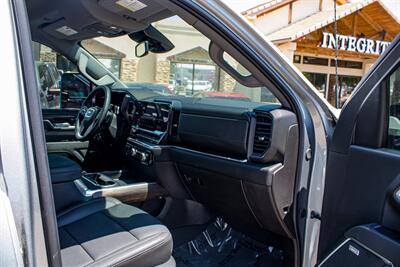 2025 GMC Sierra 3500HD SLT   - Photo 69 - Albuquerque, NM 87114
