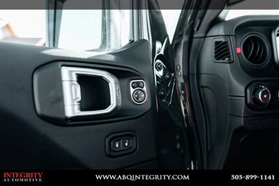 2024 Jeep Wrangler Rubicon 392   - Photo 19 - Albuquerque, NM 87114