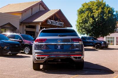 2022 Volkswagen Atlas Cross Sport 3.6L V6 SEL Premium R-Line   - Photo 6 - Albuquerque, NM 87114