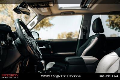 2023 Toyota 4Runner TRD Off-Road Premium   - Photo 17 - Albuquerque, NM 87114