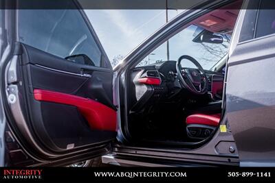 2018 Toyota Camry XSE V6   - Photo 16 - Albuquerque, NM 87114