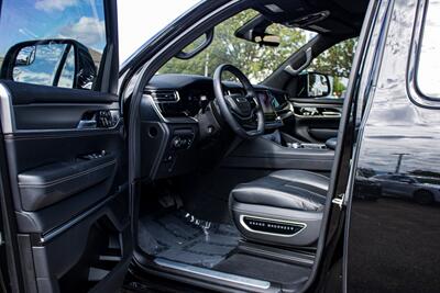 2022 Jeep Grand Wagoneer Series II   - Photo 51 - Albuquerque, NM 87114