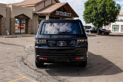 2022 Jeep Grand Wagoneer Series II   - Photo 43 - Albuquerque, NM 87114