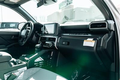 2026 Toyota Tacoma SR5   - Photo 92 - Albuquerque, NM 87114