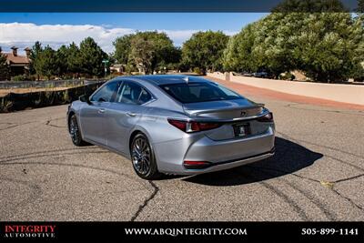 2024 Lexus 300h Luxury   - Photo 5 - Albuquerque, NM 87114