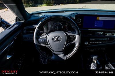 2024 Lexus 300h Luxury   - Photo 13 - Albuquerque, NM 87114