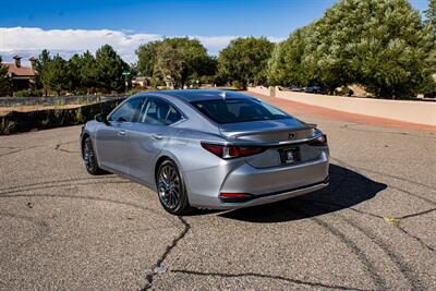 2024 Lexus 300h Luxury   - Photo 32 - Albuquerque, NM 87114