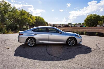 2024 Lexus 300h Luxury   - Photo 29 - Albuquerque, NM 87114