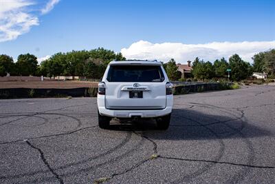 2017 Toyota 4Runner SR5 Premium   - Photo 4 - Albuquerque, NM 87114