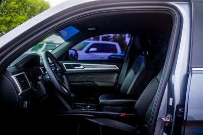 2023 Volkswagen Atlas Cross Sport 2.0T SE w/Technology   - Photo 12 - Albuquerque, NM 87114