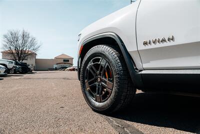 2023 Rivian R1S Adventure   - Photo 73 - Albuquerque, NM 87114