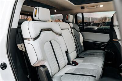 2023 Rivian R1S Adventure   - Photo 111 - Albuquerque, NM 87114