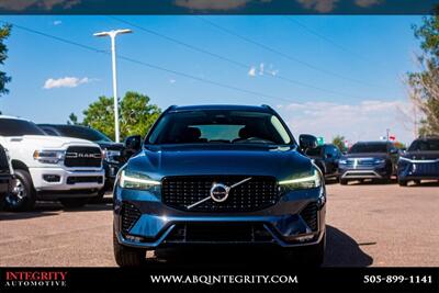 2024 Volvo XC60 B5 Plus Dark Theme   - Photo 2 - Albuquerque, NM 87114