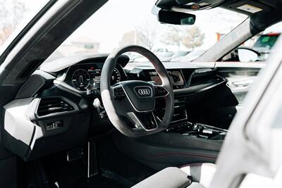 2022 Audi RS e-tron GT Base quattro   - Photo 22 - Albuquerque, NM 87114