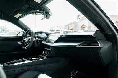 2022 Audi RS e-tron GT Base quattro   - Photo 49 - Albuquerque, NM 87114