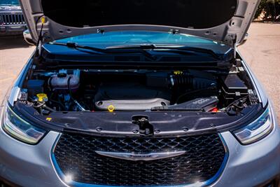 2023 Chrysler Pacifica Limited   - Photo 51 - Albuquerque, NM 87114