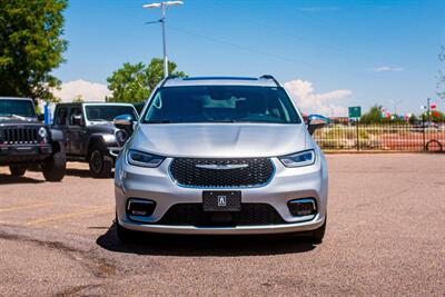 2023 Chrysler Pacifica Limited   - Photo 43 - Albuquerque, NM 87114