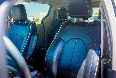 2023 Chrysler Pacifica Limited   - Photo 59 - Albuquerque, NM 87114