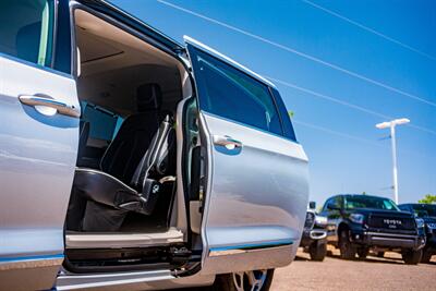 2023 Chrysler Pacifica Limited   - Photo 73 - Albuquerque, NM 87114