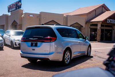 2023 Chrysler Pacifica Limited   - Photo 7 - Albuquerque, NM 87114