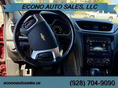 2017 Chevrolet Traverse LT - Photo 3 - Bullhead City, AZ 86442
