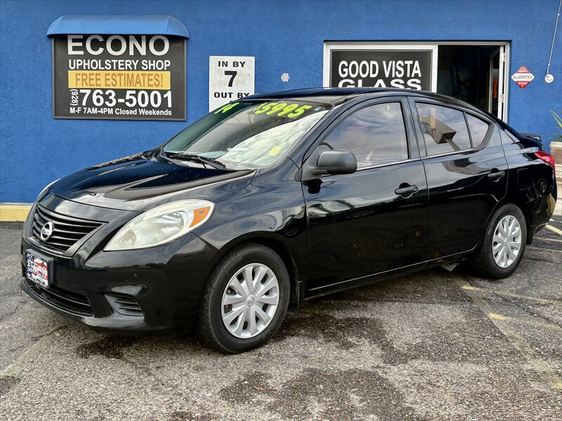 2014 Nissan Versa 1.6 S  
