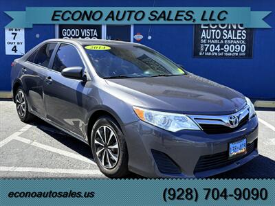 2014 Toyota Camry SE Sedan