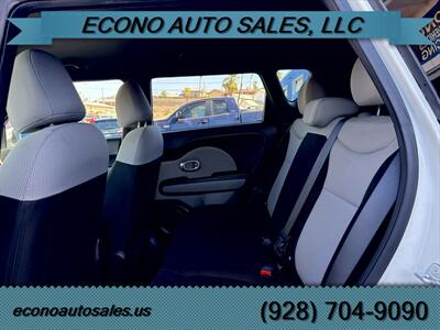 2019 Kia Soul - Photo 5 - Bullhead City, AZ 86442