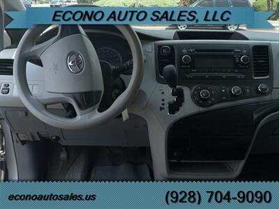 2011 Toyota Sienna Base 7-Passenger   - Photo 6 - Bullhead City, AZ 86442