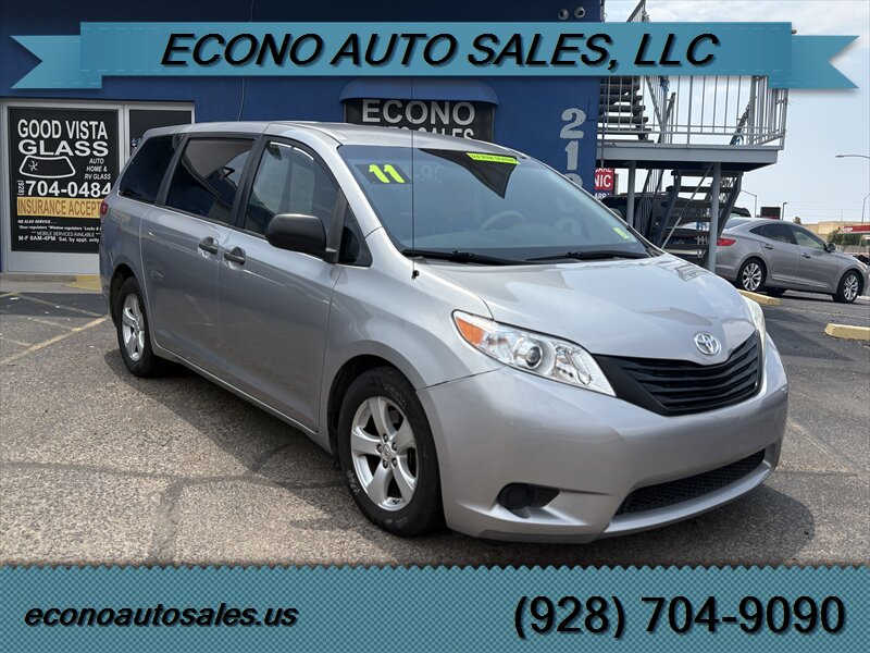 2011 Toyota Sienna Base 7-Passenger - Photo 1 - Bullhead City, AZ 86442