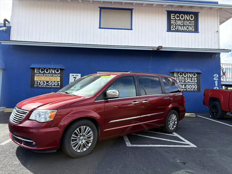 2016 Chrysler Town & Country Touring-L Anniversary Edition  