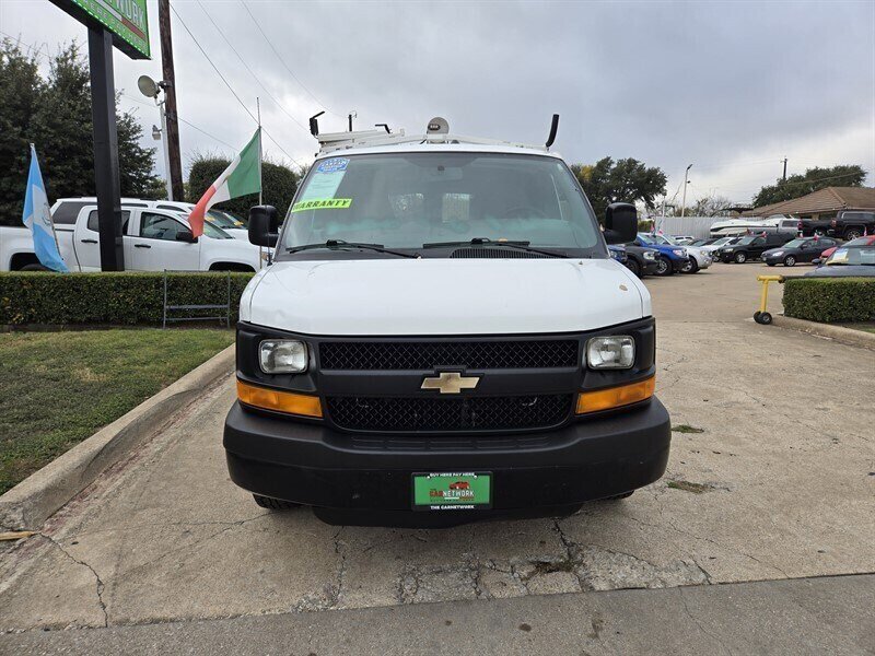2013 Chevrolet Express 2500 - Photo 12 - Garland, TX 75042