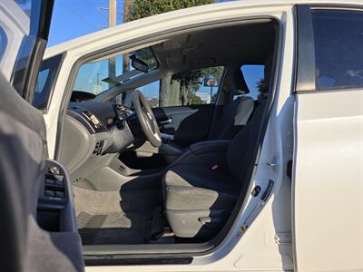 2010 Toyota Prius III   - Photo 15 - Garland, TX 75042