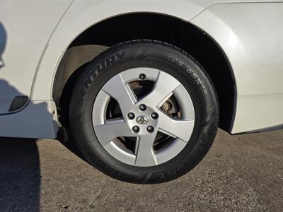 2010 Toyota Prius III   - Photo 5 - Garland, TX 75042