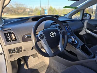 2010 Toyota Prius III   - Photo 14 - Garland, TX 75042