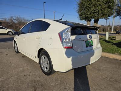 2010 Toyota Prius III   - Photo 7 - Garland, TX 75042