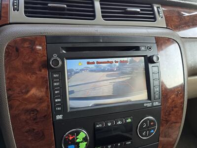 2014 Chevrolet Suburban LTZ   - Photo 22 - Garland, TX 75042