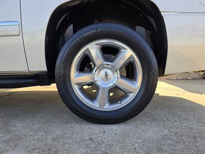 2014 Chevrolet Suburban LTZ   - Photo 4 - Garland, TX 75042