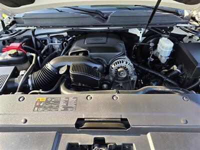 2014 Chevrolet Suburban LTZ   - Photo 14 - Garland, TX 75042