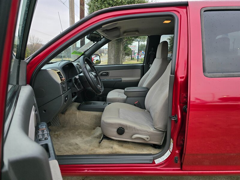 2005 Chevrolet Colorado Z71 LS Base - Photo 14 - Garland, TX 75042