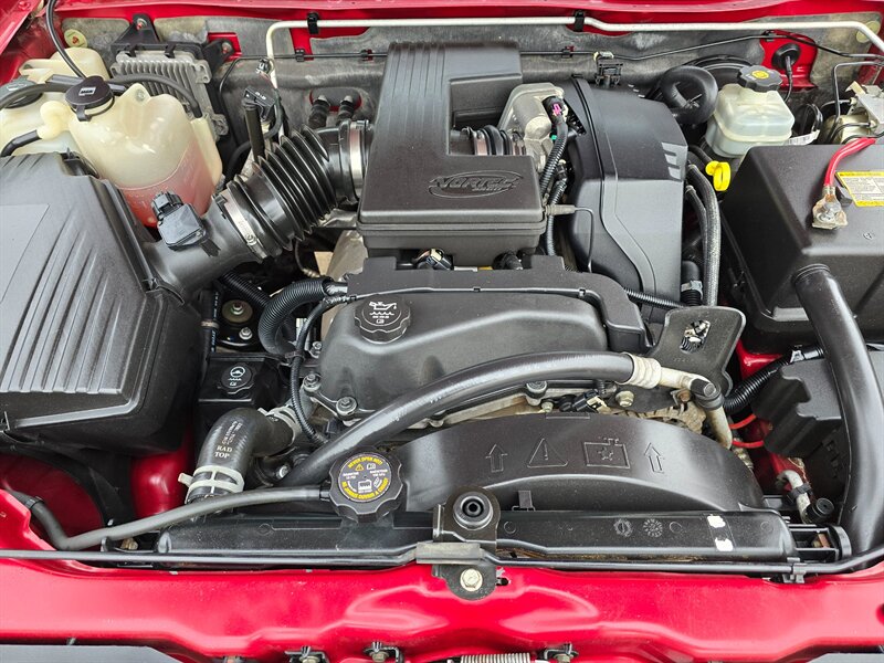 2005 Chevrolet Colorado Z71 LS Base - Photo 12 - Garland, TX 75042