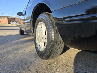 1996 Ford Thunderbird LX   - Photo 5 - Garland, TX 75042