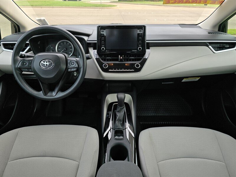 2022 Toyota Corolla LE - Photo 16 - Garland, TX 75042
