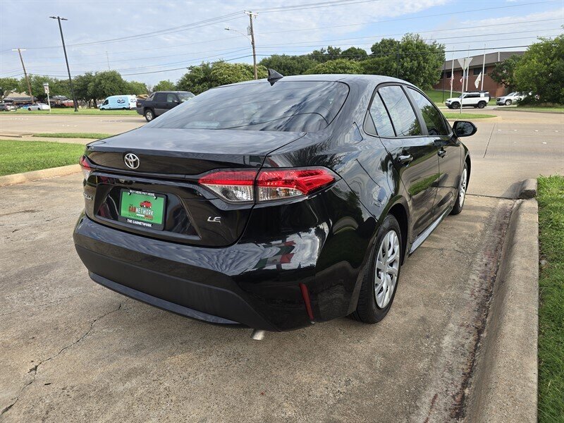 2022 Toyota Corolla LE - Photo 8 - Garland, TX 75042