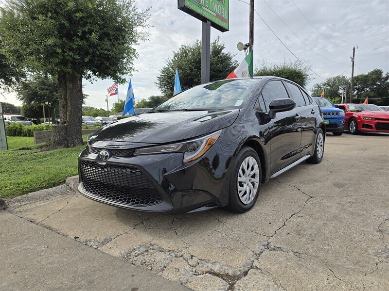 2022 Toyota Corolla LE - Photo 2 - Garland, TX 75042