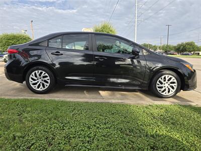 2022 Toyota Corolla LE   - Photo 28 - Garland, TX 75042
