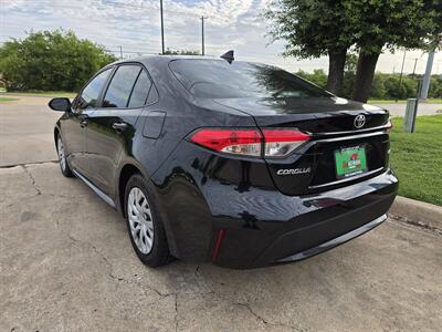 2022 Toyota Corolla LE   - Photo 19 - Garland, TX 75042