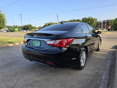 2012 Hyundai SONATA GLS   - Photo 8 - Garland, TX 75042