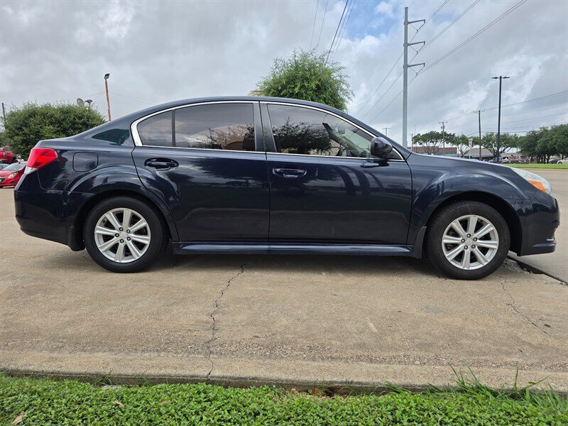 2012 Subaru Legacy 2.5i Premium - Photo 9 - Garland, TX 75042