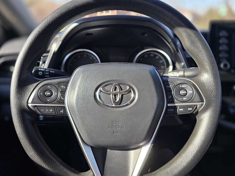2024 Toyota Camry LE - Photo 15 - Garland, TX 75042